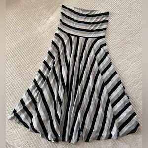 Women’s Striped Strapless Dress Size Medium